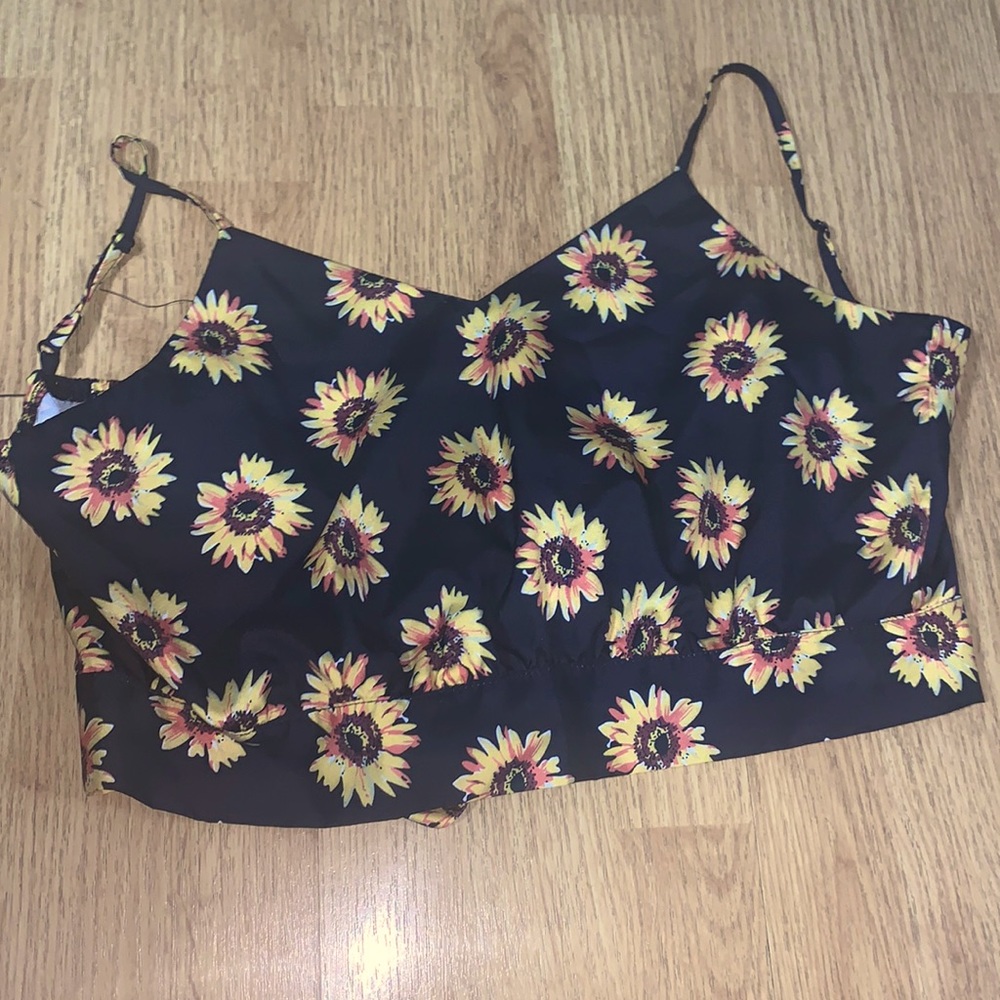 Shein sunflower cropped tanktop
